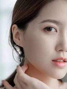 1 Pair Creative Minimalist Cat Hoop Earrings, Versatile For Women Daily And Date Wear - Silver - View 3