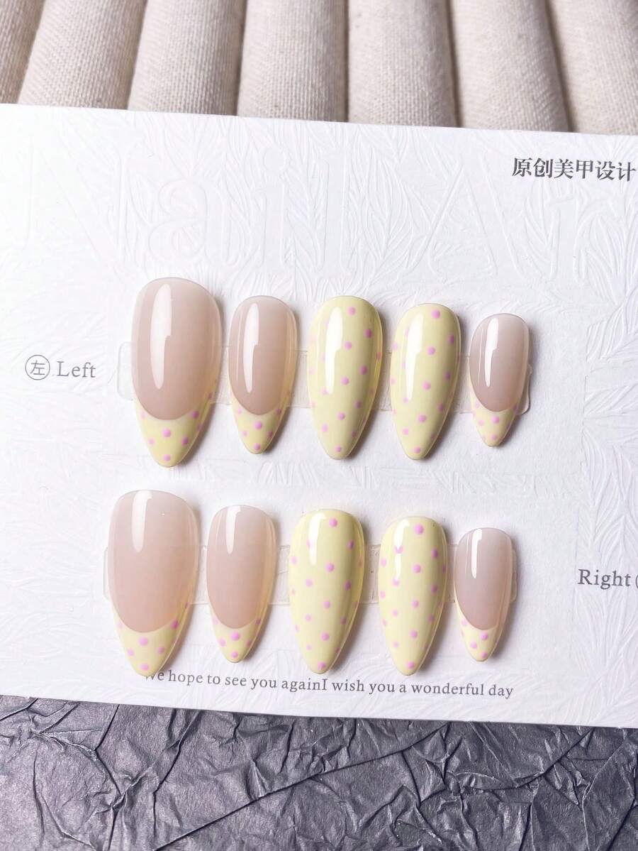 10 chiếc móng tay giả đính hạt cườm màu vàng nhạt tươi mát mùa hè, kiểu Pháp, họa tiết chuyển màu gradient, thích hợp cho phụ nữ và bé gái, thanh lịch, tươi mới, dễ thương, hình hạnh nhân phong cách Y2K, thích hợp sử dụng hàng ngày, dự tiệc, đi học. - Nhiều màu - Xem 1