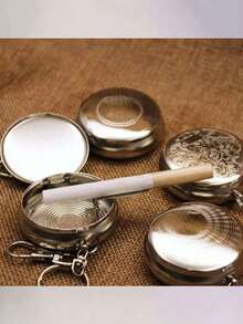 1PC Mini Cigarette Ashtray With Key Chain Smoking Accessories Stainless Steel Portable Round Shaped Silver Cigarette Supplies(Random Pattern)(Keychain Random) - Silver - View 4
