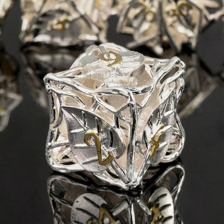 7pcs Metal D&D Dice Set, Dragon & Dungeon Themed, Suitable For Role-Playing Games And Tabletop Games - Birthday Gift, Holiday Party, And Educational Activities