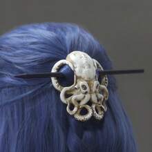 XJYHDY 1 Pc Gothic Pirate Octopus Hairpin - Vintage Octopus Hairpin Hair Accessories, Perfect For Cosplay, Halloween Theme Parties, Halloween Costume Accessories Hair Accessories, Octopus Dress Up Headwear Vintage Accessories (Black & Milky)