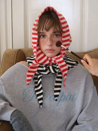 European Designer Knitted Knit Striped Small Triangle Scarf, Women Warm Striped Neck Warmer Headband, Street Fashion Headscarf, Cute Girl Small Triangle Scarf, Autumn/Winter For Dress