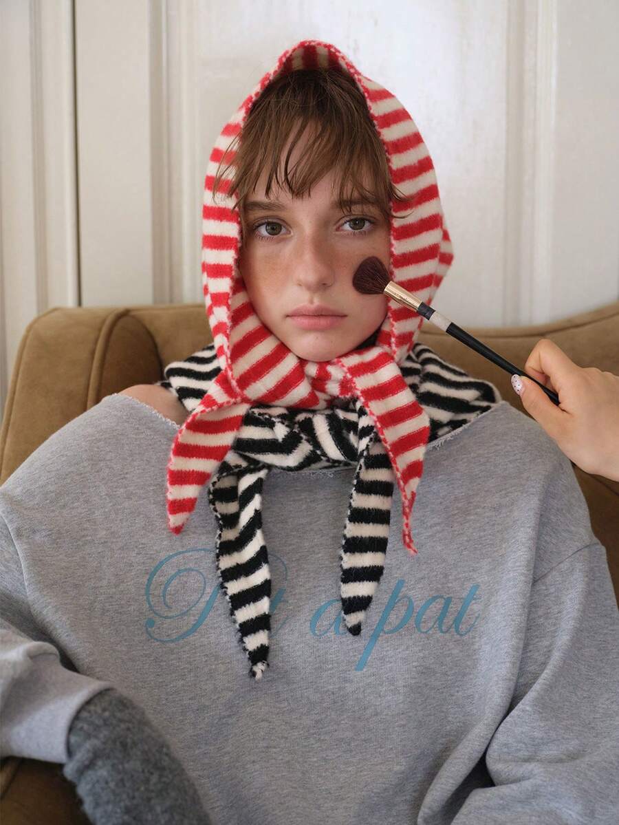 欧洲设计师针织条纹小三角围巾，女士保暖条纹围脖头巾，街头时尚头巾，可爱女孩小三角围巾，秋冬连衣裙搭配 - 彩色 - 查看 1