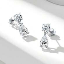 LOVESSOM 1 Coppia di Orecchini in Argento 925 con Moissanite a Forma di Lacrima da 1,5 Carati * 2, Semplici e di Moda, Versatili per Uomo e Donna, Adatti per Matrimoni, Proposte, Vacanze, Viaggi, Appuntamenti, Feste, Festa della Mamma, Festa del Papà, Pasqua, Compleanni, Anniversari e Regali