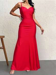 Elegante vestido satinado de tirantes espagueti – ideal para bodas, XV años, graduaciones y eventos de noche - Rojo - Ver 1