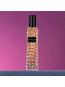 1瓶/30毫升空气清新喷雾，多层幸福喷雾，蕴含持久自然清新迷人香氛，散发优雅花香柑橘调，适用于室内、室外、约会、派对、度假、居家、办公等各种场合，是情人节、婚礼等节日馈赠亲朋好友的理想之选。