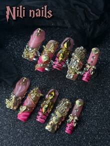 可爱的巴洛克风格美甲，10 片金色手工亚克力按压指甲，长方形指甲，玫瑰红和金色闪亮法式尖头指甲，珍珠嵌入假指甲，手绘豹纹和花朵指甲，3D 皇冠、爱心和蝴蝶，适合圣诞节使用套装，适合节日使用，适合女孩使用，搭配免费凝胶贴纸指甲锉 - 玫紅色 - 查看 3