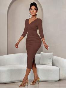 AIJ Đầm midi ôm sát in họa tiết sóng, cổ chữ V, tay lửng, xếp ly, kiểu dáng thanh lịch dành cho nữ. - Cà phê nâu - Xem 4