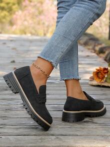 Autumn/Winter Anti-Slip Thick Sole Wide Fit Round Toe Slip-On Loafers, Outdoor Travel Vacation Casual Shoes, Comfortable Lining Elegant Easy To Wear Popular Item, Wide Fit College Style Plus Size Student Shoes, The Upper Has Shaping Material To Give The Shoes Shape But A Bit Hardness, Please Order Half Size Up Based On Actual Foot Length - Black - View 5