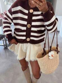 Women's Autumn And Winter Fashion Retro Round Neck Long Sleeve Short Knitted Cardigan, Striped Color Blocking And Rolled Edge Design, Double Pockets, Large Metal Buttons, Elegant And Casual Daily Top.