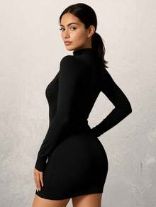 Vestido feminino Preto Tubinho Manga Longa Gola alta Cacharrel Curto Suplex Premium Básico Peça Coringa para Looks - Preto - Visão 3