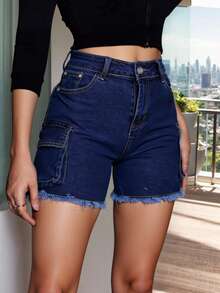 Pantalones cortos vaqueros cargo azul oscuro con acabados deshilachados de tiro alto, diseño de múltiples bolsillos, versátiles para uso casual - Azul lavado oscuro - Ver 2