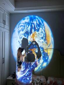 Juego de 7 piezas de proyector de planeta y luna USB que incluye 6 imágenes intercambiables de planetas, luz de proyección de cielo estrellado, luz de decoración de techo ajustable 360 grados LED, perfecta para fiestas, decoración del hogar y decoraciones navideñas - luz de color - Ver 10