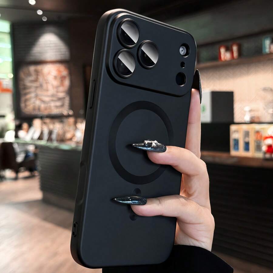 Ốp lưng điện thoại từ tính mờ tương thích với iPhone 17/16/15/13/12/14/11 Pro Max Plus, hỗ trợ sạc không dây, kèm miếng dán bảo vệ ống kính và khả năng chống sốc.