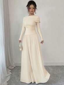 女士优雅长袖褶皱低腰修身A字连衣裙，杏色，高端大气，适合日常、通勤、派对、约会、节日等场合。 - 杏色 - 查看 5