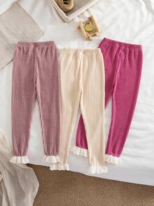 Zestaw 3 modnych i uroczych, jednokolorowych, elastycznych legginsów z wysokim stanem dla młodych dziewcząt, dzianinowe, miękkie i wygodne, koronkowe nogawki, swobodny i uniwersalny styl, idealne na wiosnę i jesień, zajęcia na świeżym powietrzu, do szkoły, joggingu na świeżym powietrzu, jazdy na rowerze, spotkań towarzyskich, imprez i codziennego wypoczynku