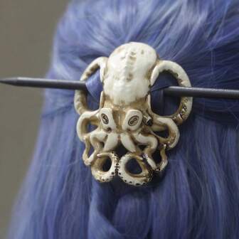 XJYHDY 1 pezzo Fermaglio per capelli gotico pirata a forma di polpo - Fermaglio per capelli vintage a forma di polpo, accessori per capelli perfetti per cosplay, feste a tema Ognissanti, accessori per costumi di Ognissanti, accessori per capelli, copricapo vintage a forma di polpo (nero e bianco latte)