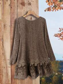 Blusa feminina plus size casual elegante confortável versátil férias e trabalho bainha texturizada canelada acabamento em renda dupla emenda manga comprida, cor sólida