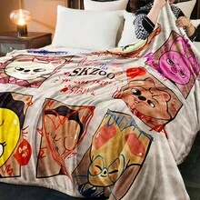 SKZOO Cartoon Character Plush Throw Blanket - Soft Polyester, Vibrant Animal Prints, Preppy Style, All-Season Comfort For Bedding, Travel, Home Decor, Office Use, Picnic Blanket |   Playful Design |   Cozy Texture, Cute Blankets - 混色 - 查看 3