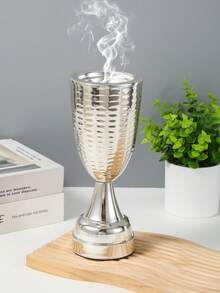 هذا موقد البخور الحديدي ذو القاعدة العالية بتصميم بسيط وأنيق، مناسب لديكور المنزل. سواء تم وضعه في غرفة النوم أو غرفة المعيشة (كديكور مركزي) أو المكتب أو استوديو اليوغا أو مكان الحفلات، فإنه يمكن أن يخلق جوًا أنيقًا. يمكن استخدامه كديكور للأعياد، هدية عيد، هدية عودة إلى المدرسة، هدية تخرج أو هدية شتوية. إنه هدية مثالية للأصدقاء الإناث. ديكور الخريف