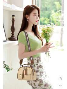 Women's Crossbody Bag Portable Medium Blogger Travel Bag 2 Handles (A90709) - 卡其色 - 查看 3