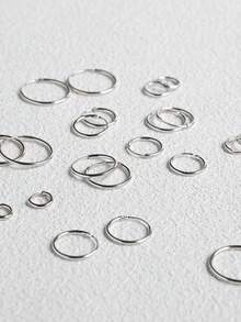 银质环形耳环 | 软骨无尽小环形耳环套装，适合男女女孩 | 防过敏 925 纯银耳屏耳环鼻唇环 | 耳环首饰，适合派对生日礼物，配有精美礼盒 | 7 种尺寸可选（外径-8 毫米/10 毫米/12 毫米/14 毫米/16 毫米/18 毫米/20 毫米） - 銀色 - 查看 7
