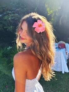 3个夏威夷花朵发夹，人造花朵发夹，芙蓉花发夹，莲花发夹，适合假日海滩派对、夏季热带花朵发饰、婚礼派对、送给女孩的礼物、母亲节礼物、爪夹、发夹、头饰、发卡 - 彩色 - 查看 2