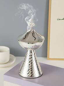 موقد بخور بسيط ذو نمط قماش المبرد (يعمل أيضًا كموزع عطور وأداة موقد) مناسب لديكور المنزل. سواء تم وضعه في غرفة النوم أو غرفة المعيشة (كديكور مركزي) أو المكتب أو استوديو اليوغا أو مكان الحفلات، فإنه يمكن أن يخلق جوًا أنيقًا.