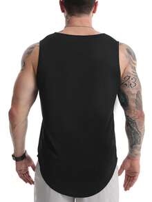 肌肉男健身无袖运动背心，适合举重、跑步、马拉松等运动，弧形下摆印花，也适合休闲外出和篮球运动。