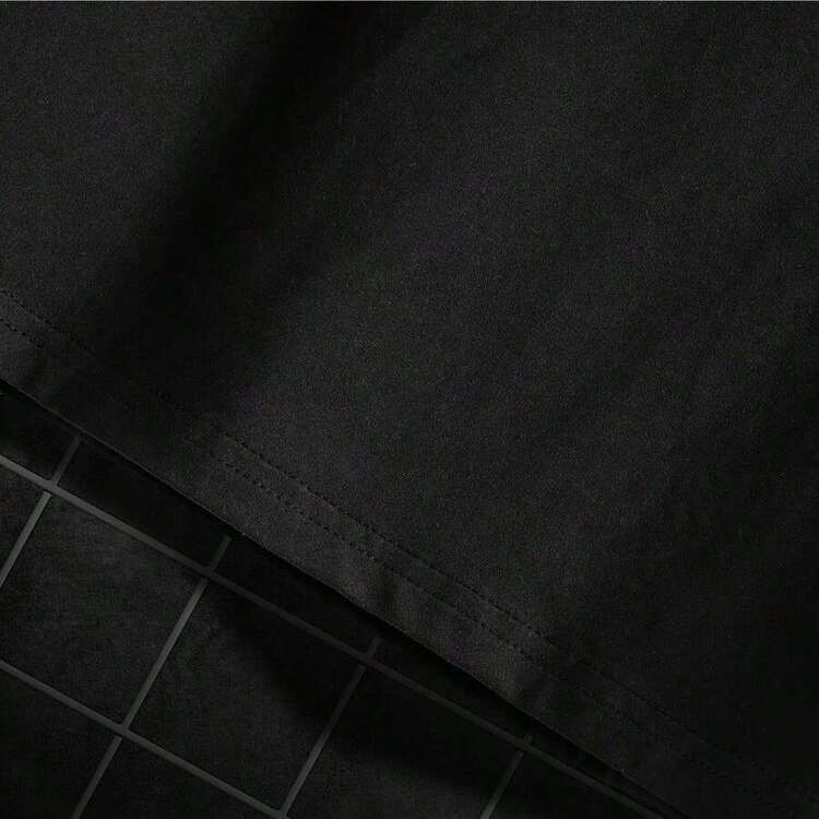 Camiseta Lobo aúlla a la luna - Negro 12 - Añade 3