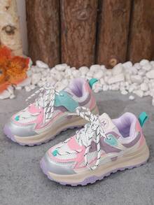 1 par de zapatillas deportivas clásicas de estilo europeo con cierre de gancho y bucle antideslizante de PU, adecuadas para el otoño