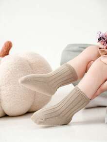 3 双婴儿纯色舒适中筒袜，适合 1-3 岁儿童日常穿着，秋冬季 - 彩色 - 查看 3