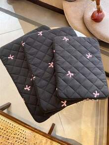 1 Stück koreanischer Ins-Stil Tablet-Aufbewahrungstasche mit niedlichem Diamant-Karomuster, bestickter Schleife, schwarze Notizbuch-Aufbewahrungstasche mit großer Kapazität, leicht zu tragen für den Herbst-Uni-Bedarf, Laptoptasche für Frauen, MacBook-Hülle, Laptophülle, Rückkehr zur Schule, Laptoptasche, Laptophülle für Reisen, wasserdicht, tragbar für Herren Laptoptaschen