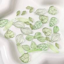beadia 50/100pcs Simple Small Transparent Green Leaf Shaped Acrylic Pendants For DIY Necklace Bracelet Earrings Barrettes Jewelry Making Accessories Art Crafts Handmade Materials