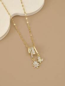 قلادة من الفولاذ المقاوم للصدأ مرصعة بالزركونيا المكعبة بتصميم هندسي أنيق للنساء، مناسبة للارتداء اليومي، تتميز بتصاميم نجمة البحر والصدفة والبصمة والزهرة ذات 8 بتلات والفراشة والزنبق والنجمة ذات 8 نقاط والعباد الشمس والشارة النقدية، مطلية بالذهب عالية الجودة، إكسسوارات ذهبية للنساء، هدية عيد الميلاد وهدية عيد الهالوين - الزهور والفراشات - مشاهدة 2