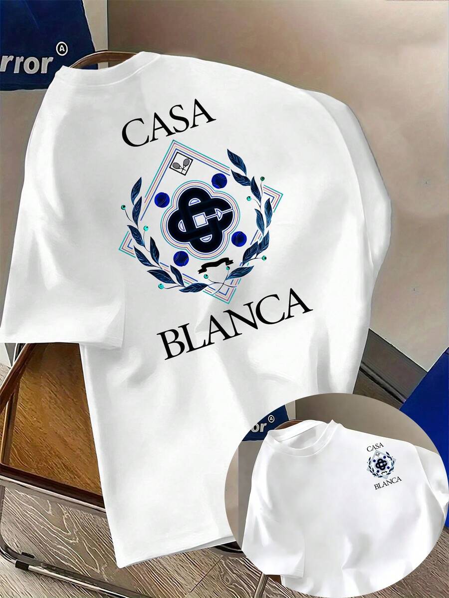 Men's T-Shirt Featuring A Geometric "CASA BIANCA" Graphic And Decorative Badge Patterns On Both Sides. It Features A Loose, Round-Neck, Short-Sleeved T-Shirt, Comfortable And Skin-Friendly, And Is 100% Cotton. It's Suitable For Home, Travel, Business Trips, School, Commuting, Parties, And Other Occasions, Suitable For All Seasons. - 白色 - 查看 1
