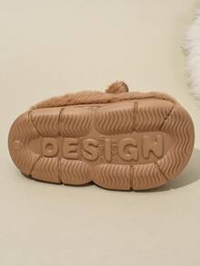 1 par de pantuflas de invierno cálidas para niños, pantuflas de felpa antideslizantes para interiores para niños y niñas, zapatos de casa lindos para niños pequeños - Marrón - Ver 7