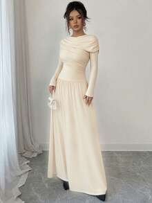 女士优雅长袖褶皱低腰修身A字连衣裙，杏色，高端大气，适合日常、通勤、派对、约会、节日等场合。 - 杏色 - 查看 6