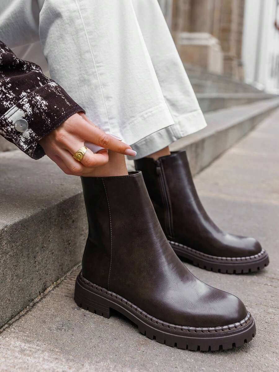 Boots Plates Confortables Pour Femme – Style Chic And Semelle Crantée - Brown - View 1