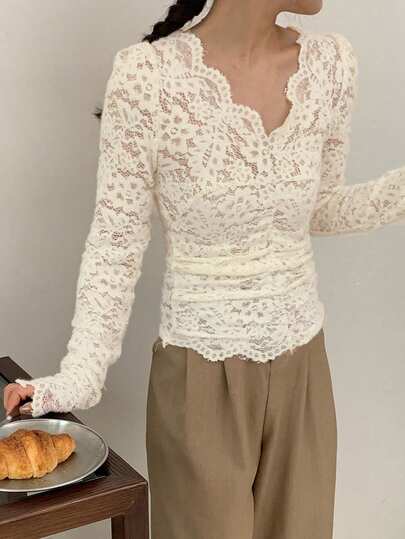 無地Vネックレースブラウス レディース、ユニークなプリーツスリムフィットクロップドトップ(ランダムプリント) 春