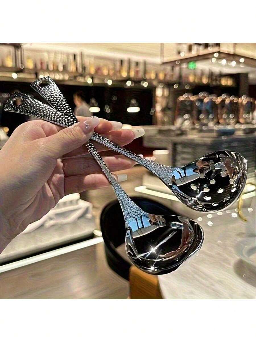 1pc/2pcs Premium Stainless Steel Large Spoon, Ladle, Textured Tabletop Mallet Hotpot Durable Soup Spoon, Spoon & Ladle, Suitable For Kitchen, Dining Room, Bedroom, Hotel