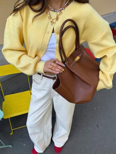 Veste pull en laine de style décontracté "old money" en jaune beurre pour femmes, convenant pour le travail et les déplacements. Idéal pour la rentrée scolaire.