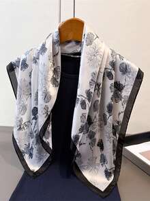 1 pieza Pañuelo cuadrado de seda sintética con cadena metálica, pañuelo para el cuello de mujer, esencial para primavera/verano, se puede usar como corbata para el pelo, accesorio para el cabello, pañuelo de cuello de moda