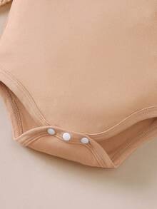 3件套新生儿婴儿连脚连体衣+围兜，可爱休闲小熊图案设计，秋冬季 - 彩色 - 查看 9