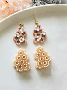 1/2/4/13 piezas Cortador de arcilla de estilo bohemio para vacaciones de verano, herramienta de arcilla en forma de panal de abeja, molde de cortador de arcilla con diseño de animales lindos para hacer colgantes, collares y kit de joyería DIY