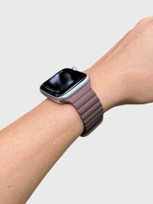 1pc Unisex Silicone Magnetic Watch Band, Compatible With Apple Watch 42mm, 38mm, 40mm, 41mm, 44mm, 45mm, 46mm, 49mm, Fashionable Smart Watch Replacement Strap, Suitable For Ultra2, Ultra SE2, SE 11, 10, 9, 8, 7, 6, 5, 4, 3, 2, 1 Series, Can Be Used As Student Back-To-School Gift