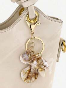 1pc Unisex Natural Dual-Tone Seashell Keychain, Cloud Spiral Shell & Starfish Pendant, Summer Beach Series Gift For Friends, Keychain Accessory - Multicolor 2 - View 3