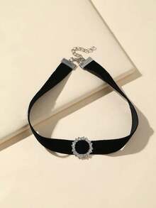 1pc Fashion Velvet Circle Rhinestone Necklace, Casual Versatile Women Choker