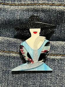 1pc Cartoon Girl Wearing Fan-Shaped Earrings Acrylic Brooch, Handmade Patchwork Cute Bag Accessory Pin, Suitable For All Seasons Jewelry Costume Accessories Bag Charms Office Accessories