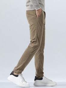 男士纯色侧袋灯芯绒直筒休闲裤，新款卡其色男士休闲裤。男士服装，男士裤子，男士休闲装。 - 卡其色 - 查看 4